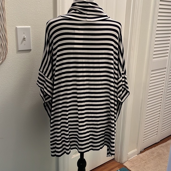 Blue by Saks Fifth Avenue striped poncho - Picture 2 of 8
